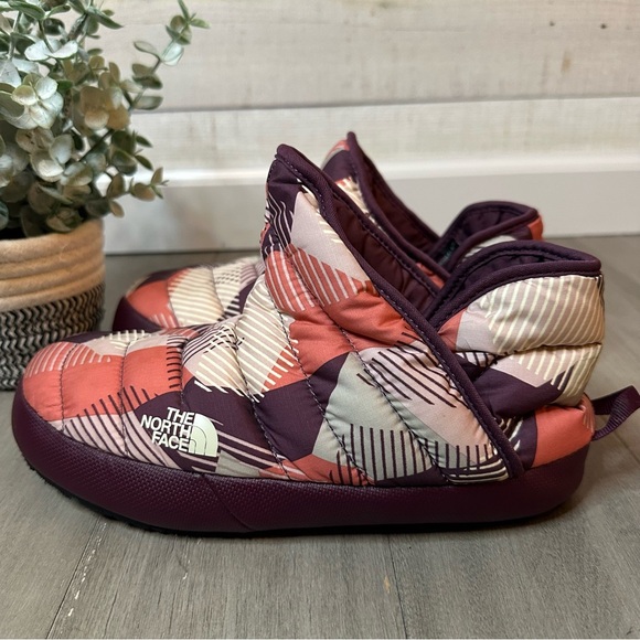 The North Face Women's ThermoBall Traction Booties - Picture 2 of 11
